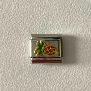 Nomination Bracelet Charm - Pineapple Gold with green and brown enamel